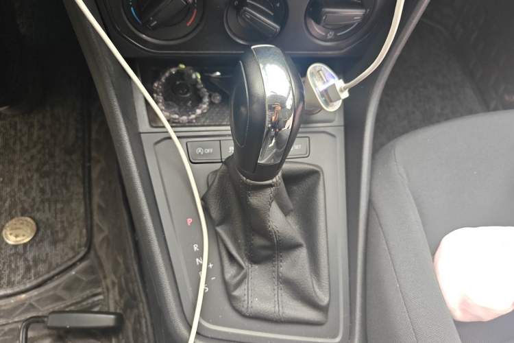 Used Volkswagen Lavida 2019 Lavida Start 1.5L Automatic Trendy Version China VI Standard Gear Lever