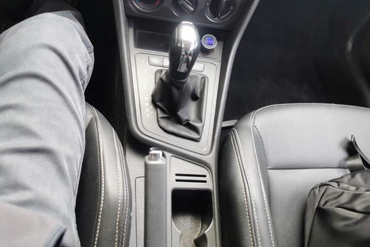 Used Volkswagen Lavida 2019 Lavida Start 1.5L Automatic Trendy Version China VI Standard Gear Lever