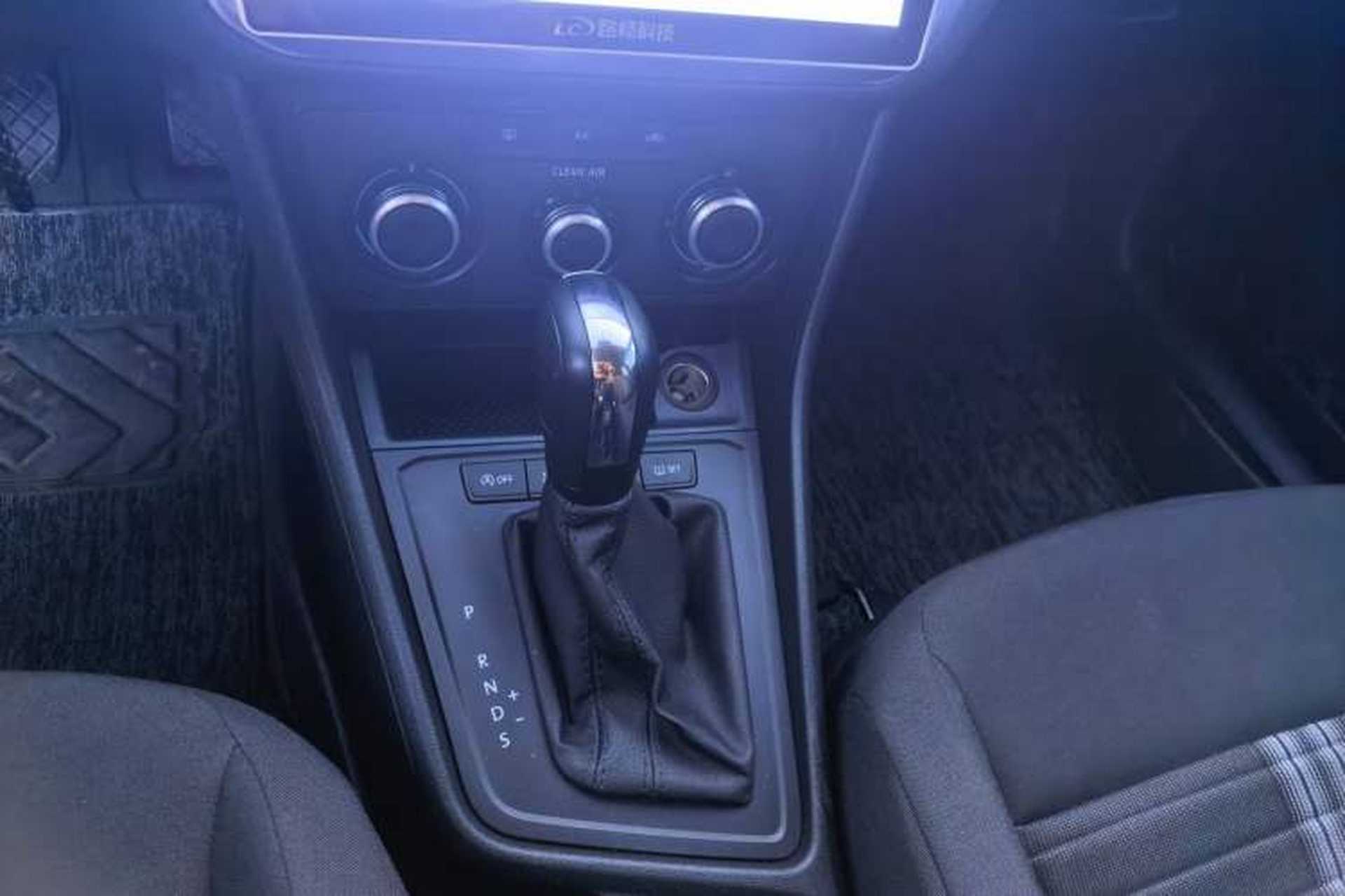 Used Volkswagen Lavida 2019 Lavida Start 1.5L Automatic Trendy Version China VI Standard Gear Lever