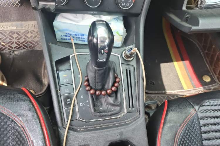 Used Volkswagen Lavida 2019 280TSI DSG Comfort Edition China VI standard Gear Lever