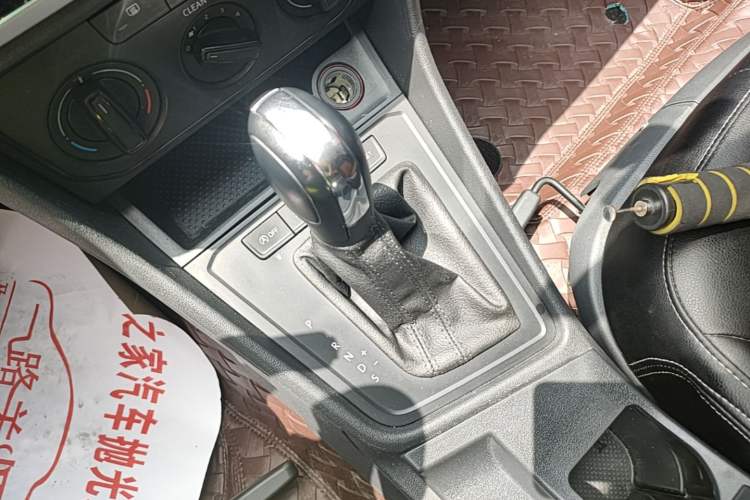 Used Volkswagen Lavida 2019 Lavida Start 1.5L Automatic Trendy Version China VI Standard Gear Lever