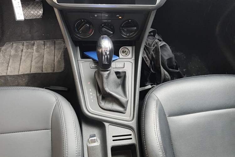 Used Volkswagen Lavida 2019 Lavida Start 1.5L Automatic Trendy Version China VI Standard Gear Lever