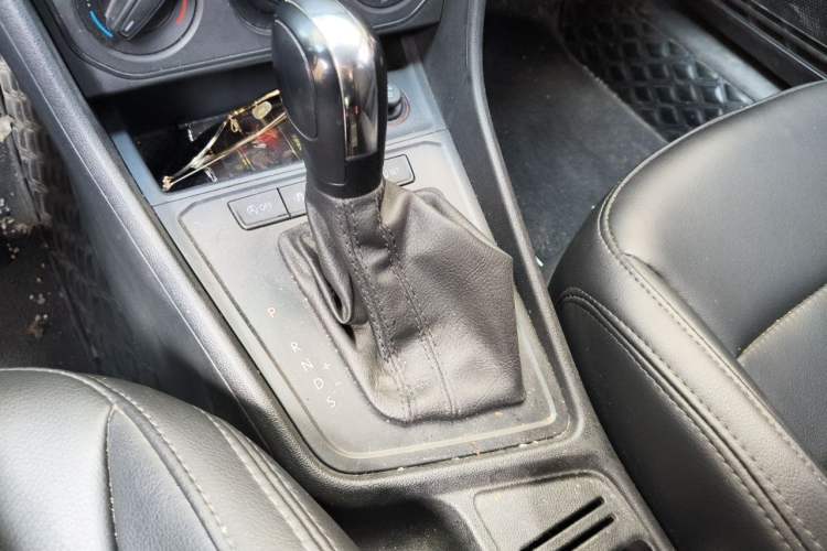 Used Volkswagen Lavida 2019 Lavida Start 1.5L Automatic Trendy Version China VI Standard Gear Lever