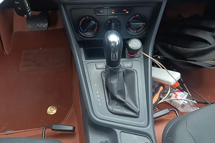 Used Volkswagen Lavida 2019 Lavida Start 1.5L Automatic Trendy Version China VI Standard Gear Lever