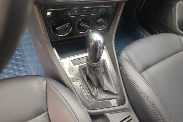 Used Volkswagen Lavida 2019 Lavida Start 1.5L Automatic Trendy Version China VI Standard Gear Lever