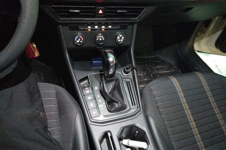 Used Volkswagen Lavida 2019 280TSI DSG Comfort Edition China VI standard Gear Lever
