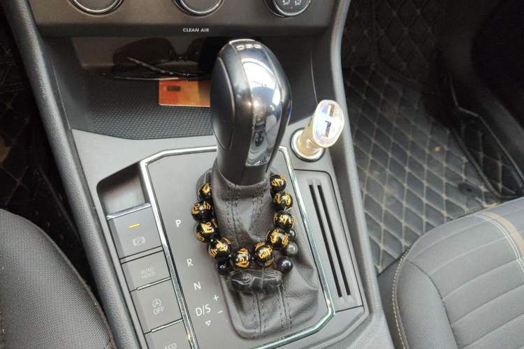 Used Volkswagen Lavida 2019 280TSI DSG Comfort Edition China VI standard Gear Lever
