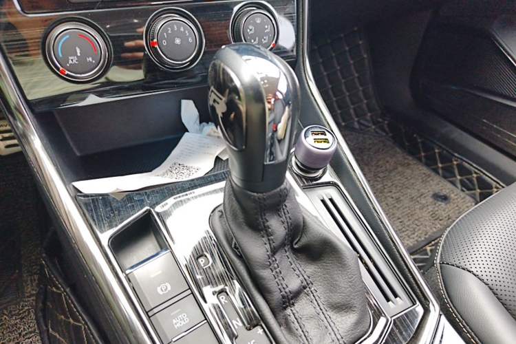 Used Volkswagen Lavida 2019 1.5L Automatic Comfort Edition China VI Standard Gear Lever
