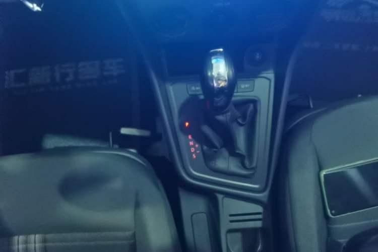 Used Volkswagen Lavida 2019 Lavida Start 1.5L Automatic Trendy Version China VI Standard Gear Lever