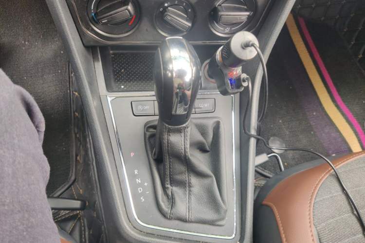 Used Volkswagen Lavida 2019 Lavida Start 1.5L Automatic Comfort Edition China VI Standard Gear Lever