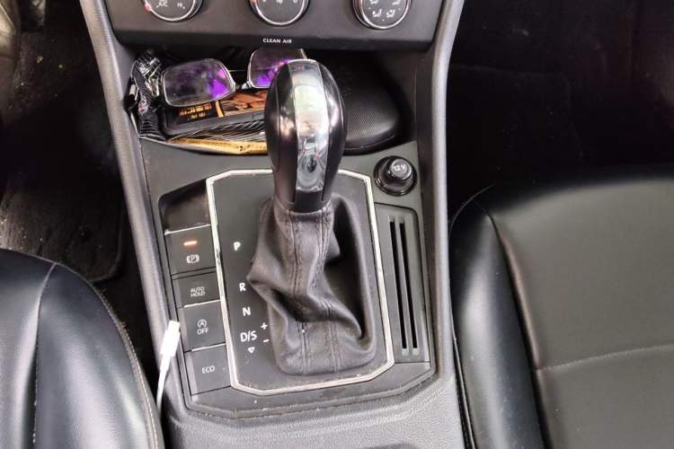 Used Volkswagen Lavida 2019 280TSI DSG Comfort Edition China VI standard Gear Lever