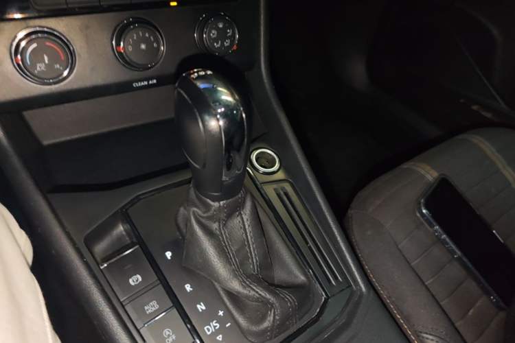 Used Volkswagen Lavida 2019 280TSI DSG Comfort Edition China VI standard Gear Lever