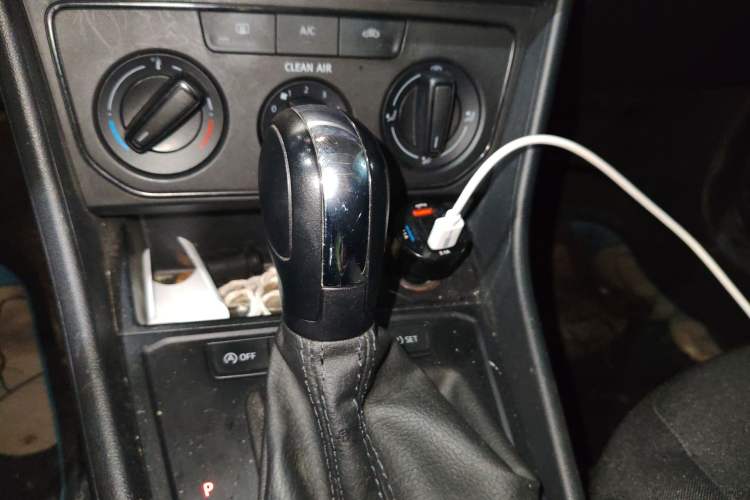 Used Volkswagen Lavida 2019 Lavida Start 1.5L Automatic Trendy Version China VI Standard Gear Lever