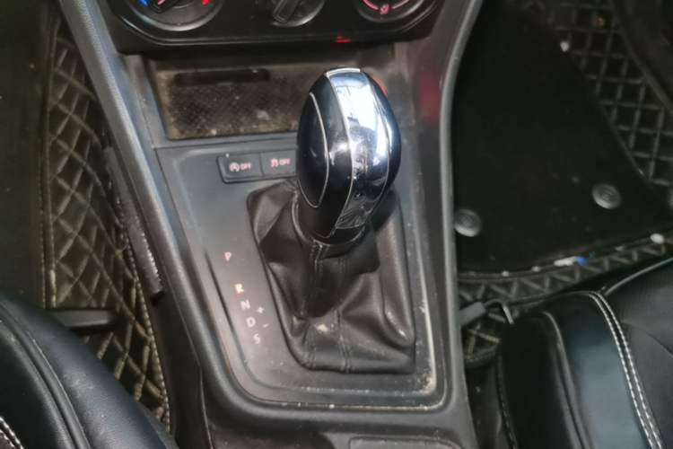 Used Volkswagen Lavida 2019 Lavida Start 1.5L Automatic Trendy Version China VI Standard Gear Lever