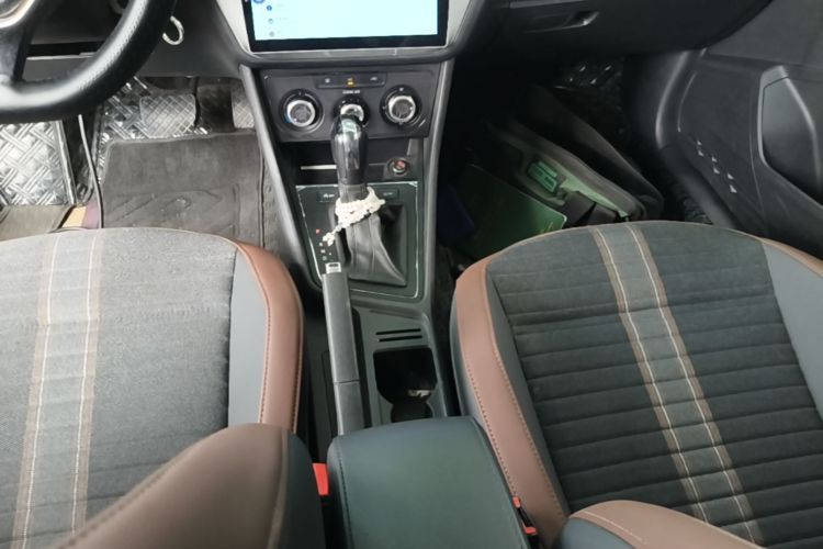 Used Volkswagen Lavida 2019 Lavida Start 1.5L Automatic Comfort Edition China VI Standard Gear Lever