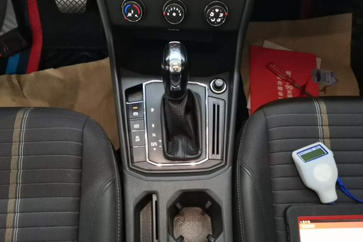 Used Volkswagen Lavida 2019 1.5L Automatic Vision Edition China VI Standard Gear Lever