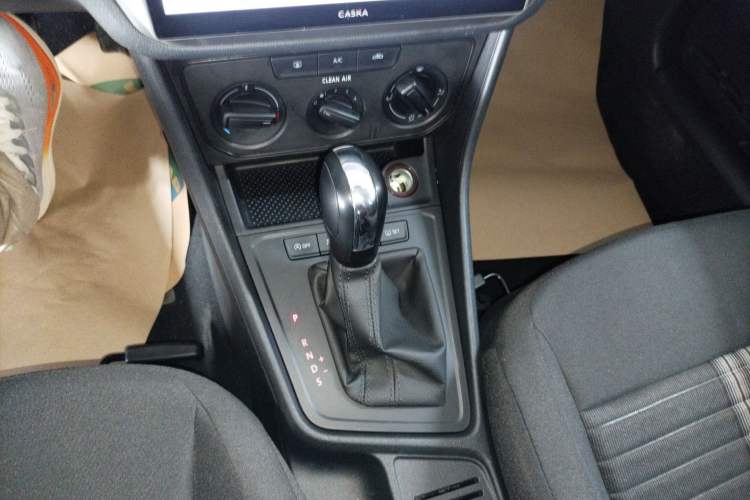 Used Volkswagen Lavida 2019 Lavida Start 1.5L Automatic Trendy Version China VI Standard Gear Lever