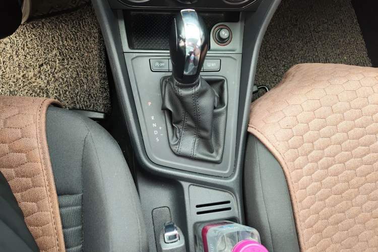 Used Volkswagen Lavida 2019 Lavida Start 1.5L Automatic Trendy Version China VI Standard Gear Lever