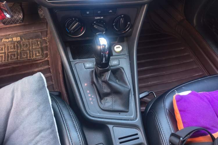 Used Volkswagen Lavida 2019 Lavida Start 1.5L Automatic Trendy Version China VI Standard Gear Lever