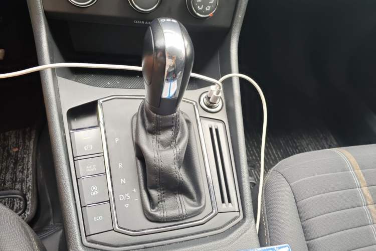 Used Volkswagen Lavida 2019 280TSI DSG Comfort Edition China VI standard Gear Lever