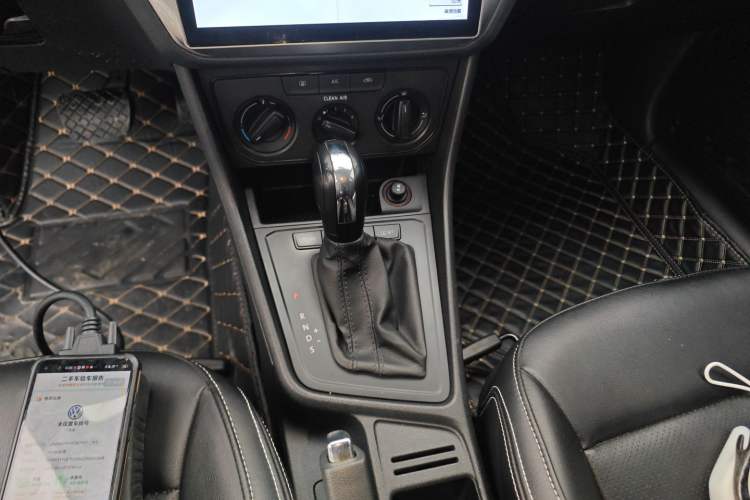 Used Volkswagen Lavida 2019 Lavida Start 1.5L Automatic Trendy Version China VI Standard Gear Lever