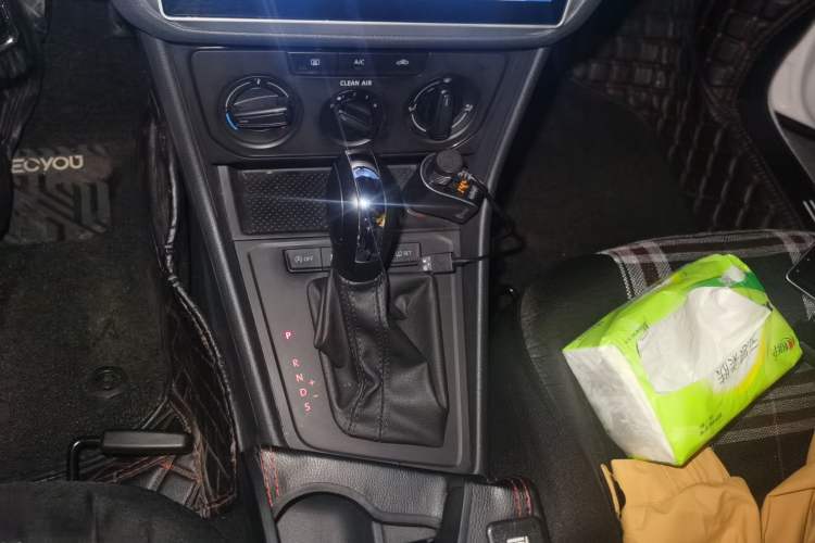 Used Volkswagen Lavida 2019 Lavida Start 1.5L Automatic Trendy Version China VI Standard Gear Lever