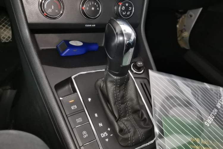 Used Volkswagen Lavida 2019 1.5L Automatic Comfort Edition China VI Standard Gear Lever