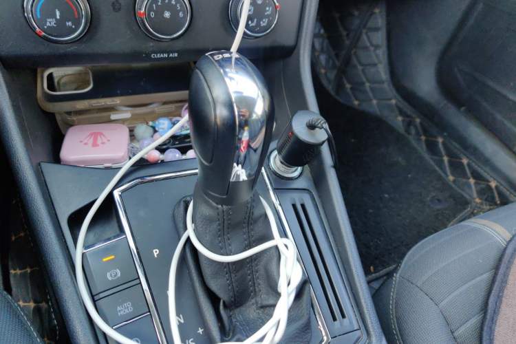 Used Volkswagen Lavida 2019 280TSI DSG Comfort Edition China VI standard Gear Lever