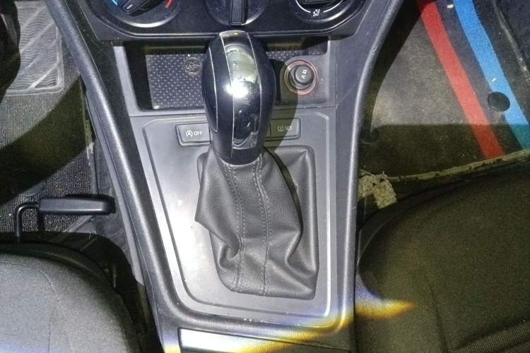 Used Volkswagen Lavida 2019 Lavida Start 1.5L Automatic Trendy Version China VI Standard Gear Lever