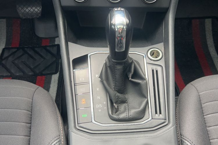 Used Volkswagen Lavida 2019 280TSI DSG Comfort Edition China VI standard Gear Lever
