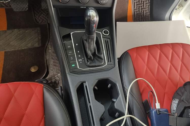 Used Volkswagen Lavida 2019 280TSI DSG Comfort Edition China VI standard Gear Lever
