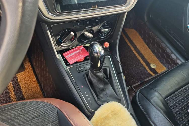 Used Volkswagen Lavida 2019 Lavida Start 1.5L Automatic Comfort Edition China VI Standard Gear Lever