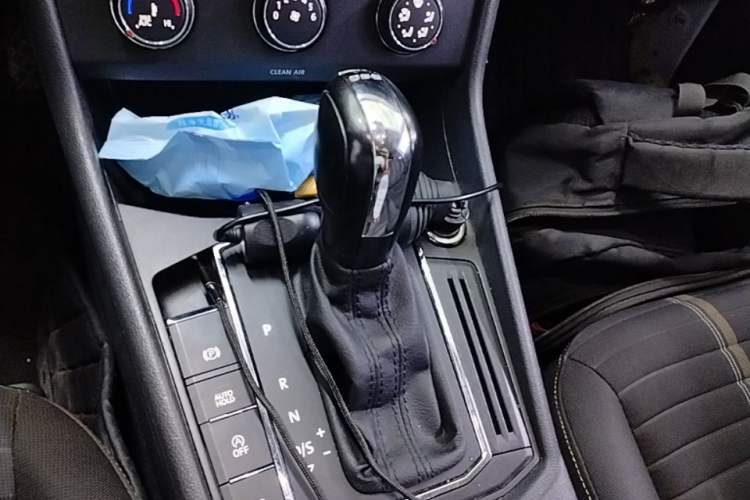 Used Volkswagen Lavida 2019 280TSI DSG Comfort Edition China VI standard Gear Lever