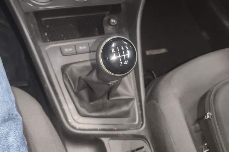 Used Volkswagen Lavida 2019 Lavida Start 1.5L Manual Fashion Edition China VI Standard Gear Lever