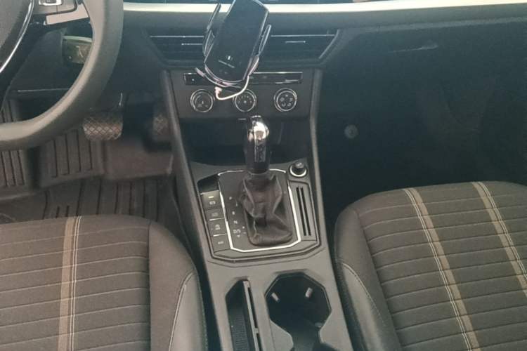 Used Volkswagen Lavida 2019 280TSI DSG Comfort Edition China VI standard Gear Lever