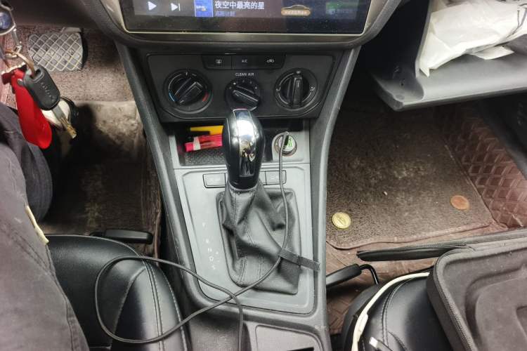 Used Volkswagen Lavida 2019 Lavida Start 1.5L Automatic Trendy Version China VI Standard Gear Lever