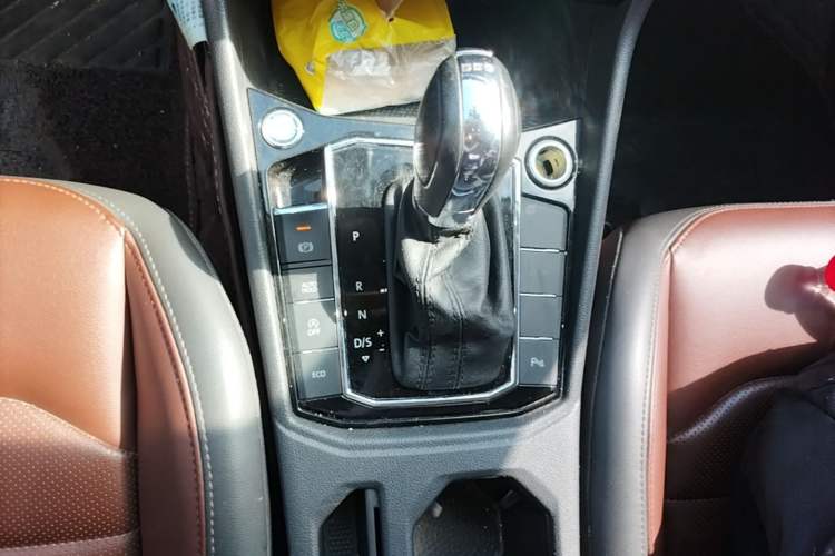 Used Volkswagen Lavida 2019 280TSI DSG Luxury Edition China VI Standard Gear Lever