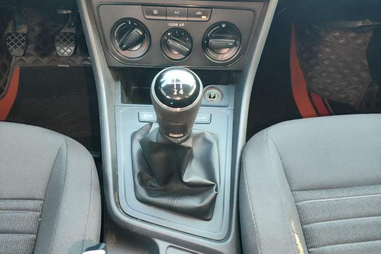 Used Volkswagen Lavida 2019 Lavida Start 1.5L Manual Fashion Edition China VI Standard Gear Lever