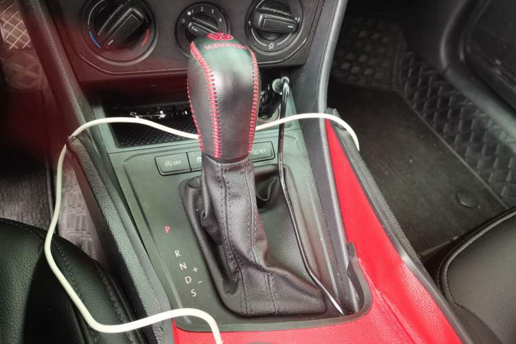 Used Volkswagen Lavida 2019 Lavida Start 1.5L Automatic Trendy Version China VI Standard Gear Lever