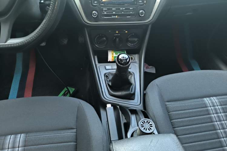 Used Volkswagen Lavida 2019 Lavida Start 1.5L Manual Fashion Edition China VI Standard Gear Lever