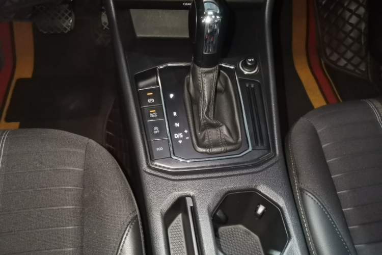 Used Volkswagen Lavida 2019 280TSI DSG Comfort Edition China VI standard Gear Lever
