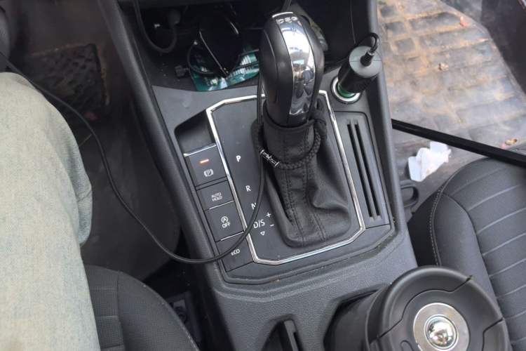 Used Volkswagen Lavida 2019 280TSI DSG Comfort Edition China VI standard Gear Lever