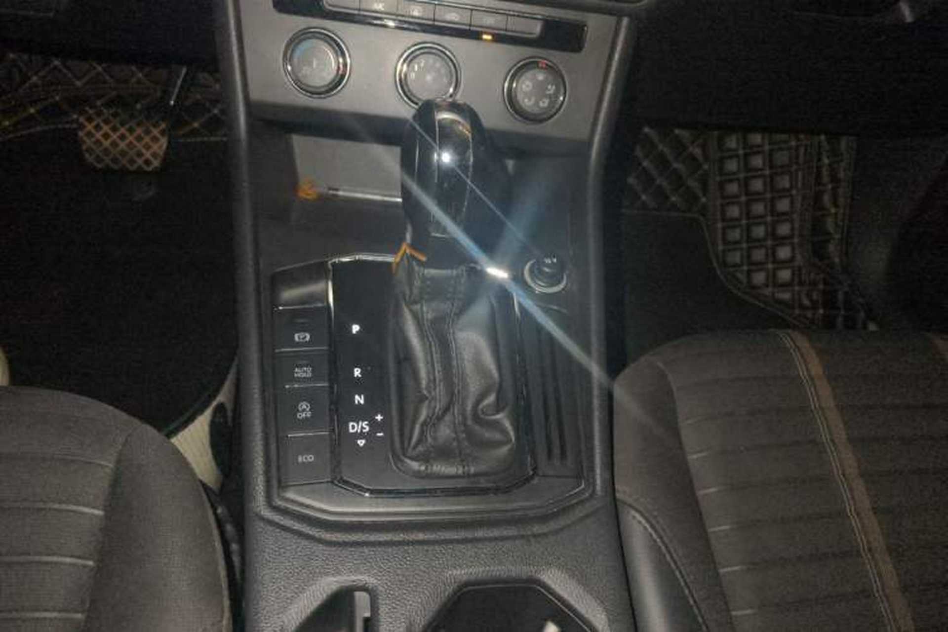 Used Volkswagen Lavida 2019 280TSI DSG Comfort Edition China VI standard Gear Lever