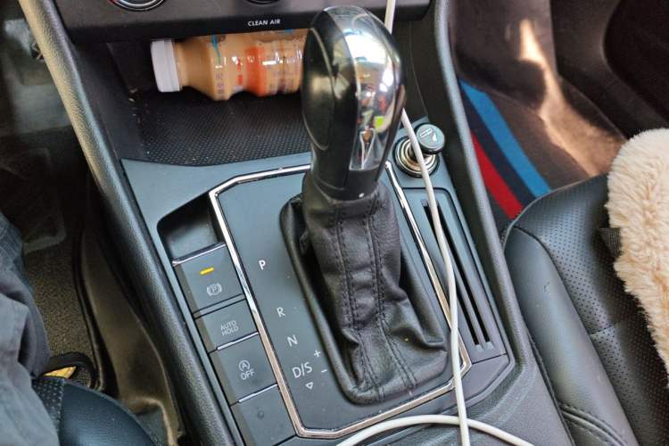 Used Volkswagen Lavida 2019 1.5L Automatic Comfort Edition China VI Standard Gear Lever