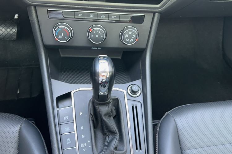 Used Volkswagen Lavida 2019 1.5L Automatic Comfort Edition China VI Standard Gear Lever