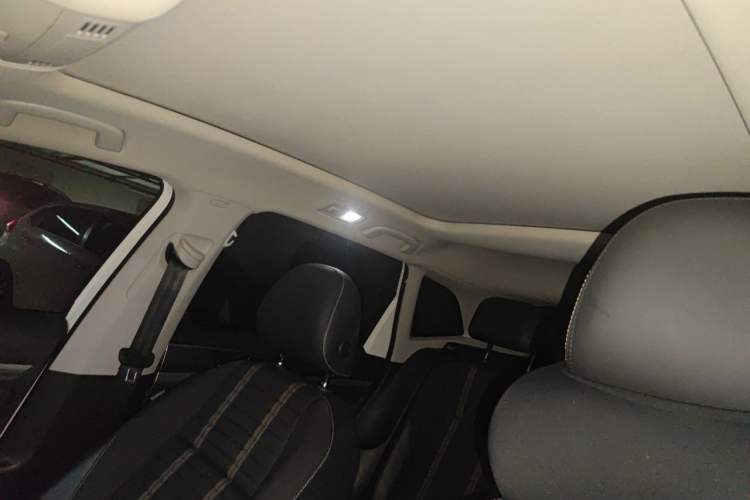 Used Volkswagen Lavida 2019 Hatchback 280TSI DSG Comfort Edition China VI Standard Headliner