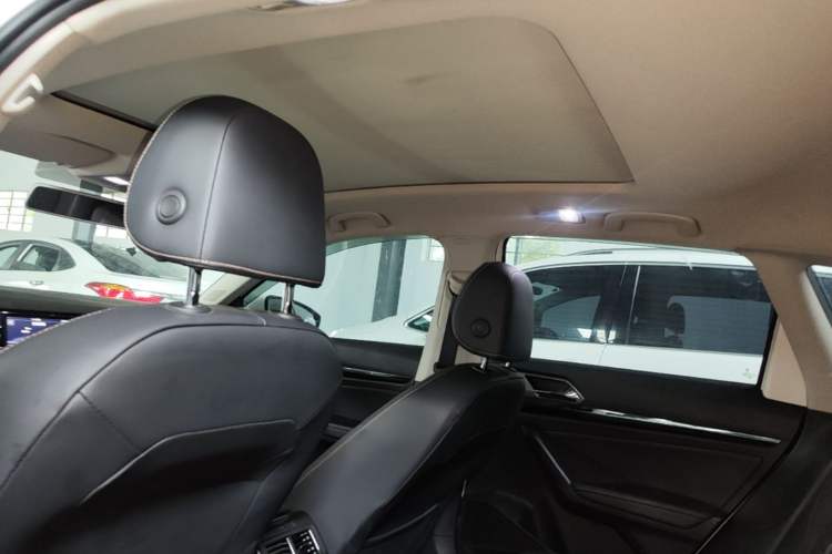 Used Volkswagen Lavida 2019 Hatchback 280TSI DSG Comfort Edition China VI Standard Headliner