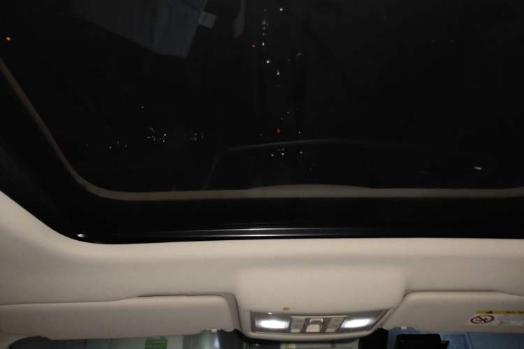 Used Volkswagen Lavida 2019 1.5L Automatic Vision Edition China VI Standard Headliner