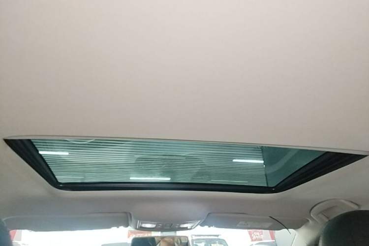 Used Volkswagen Lavida 2019 1.5L Automatic Vision Edition China VI Standard Headliner