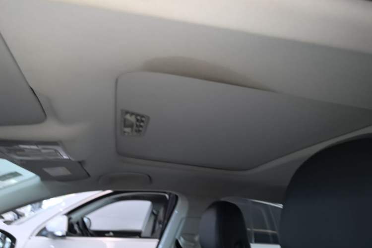 Used Volkswagen Lavida 2019 1.5L Automatic Comfort Edition China VI Standard Headliner